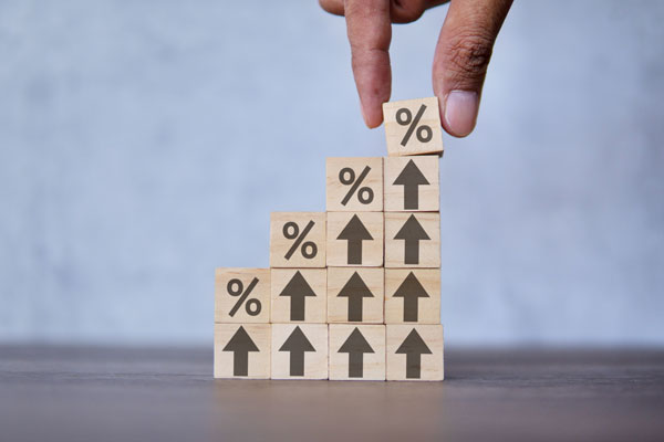 Allison Kehler-Tolley offering mortgage services, including pre-approval and guidance on fixed and variable rates.