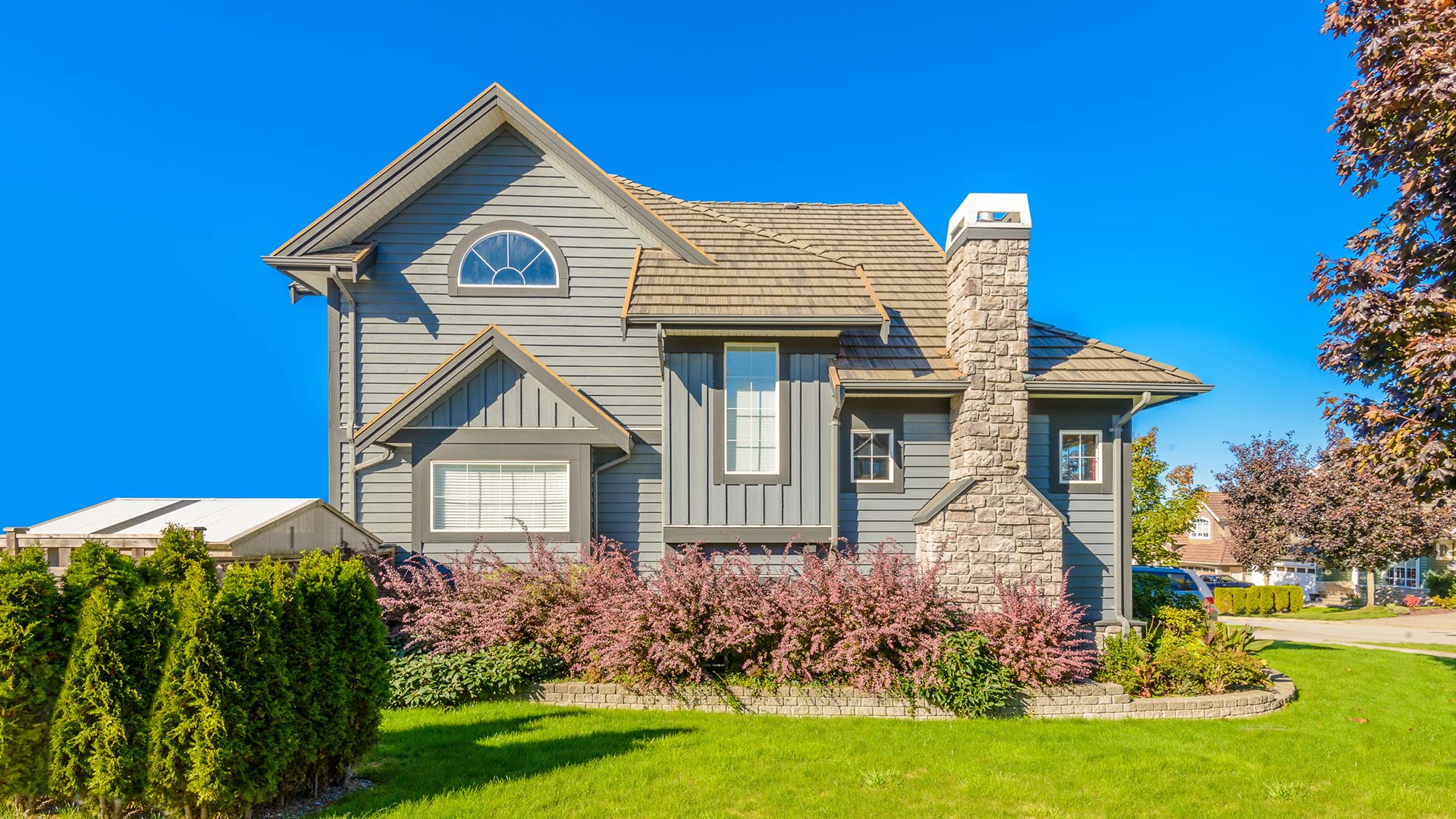 a-very-neat-and-colorful-home-with-gorgeous-outdoo-2026-03-26-10-41-59-utc